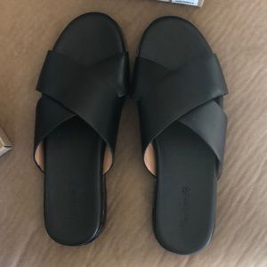 Leather criss cross “cloud lift” sandals